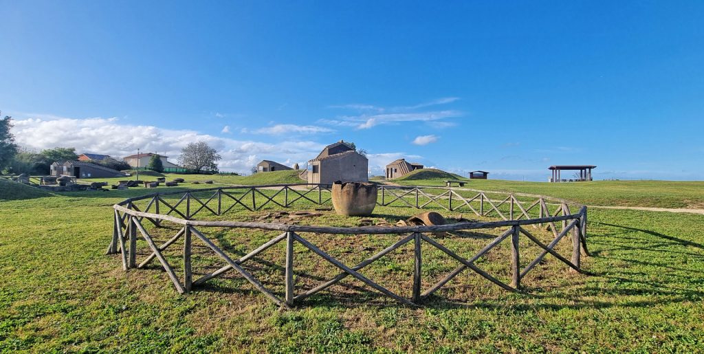 AVVISO AI VISITATORI – RIAPERTURA PARZIALE DEL PERCORSO DI VISITA ALLA NECROPOLI DEI MONTEROZZI.