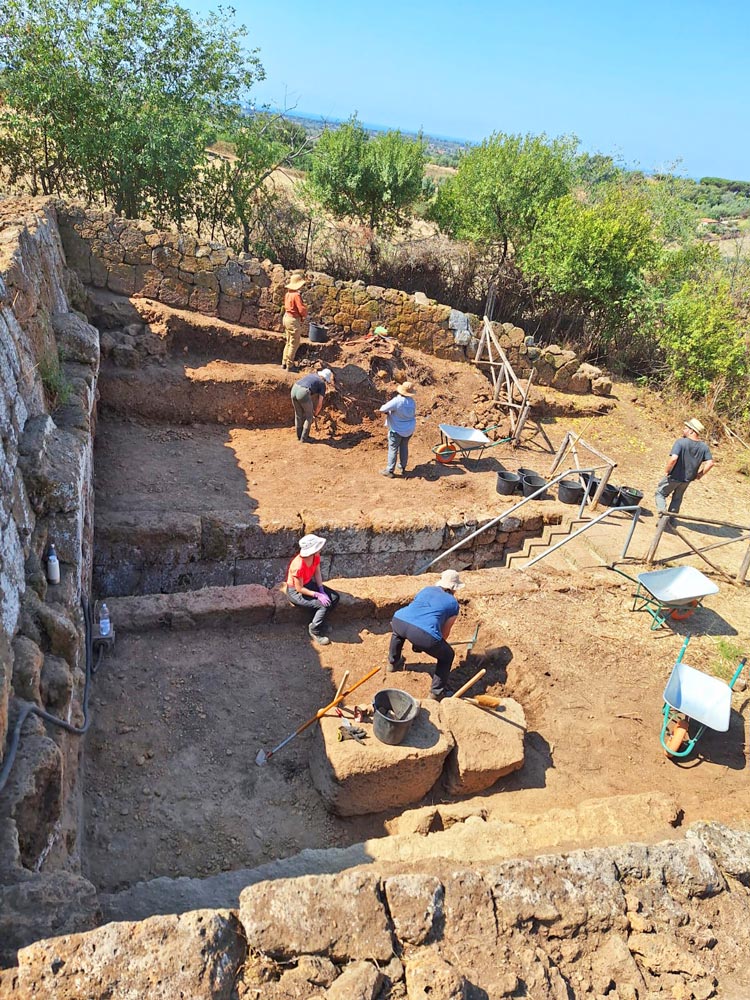 Scopri di più sull'articolo IL LOUVRE A CERVETERI – CONFERENZA STAMPA